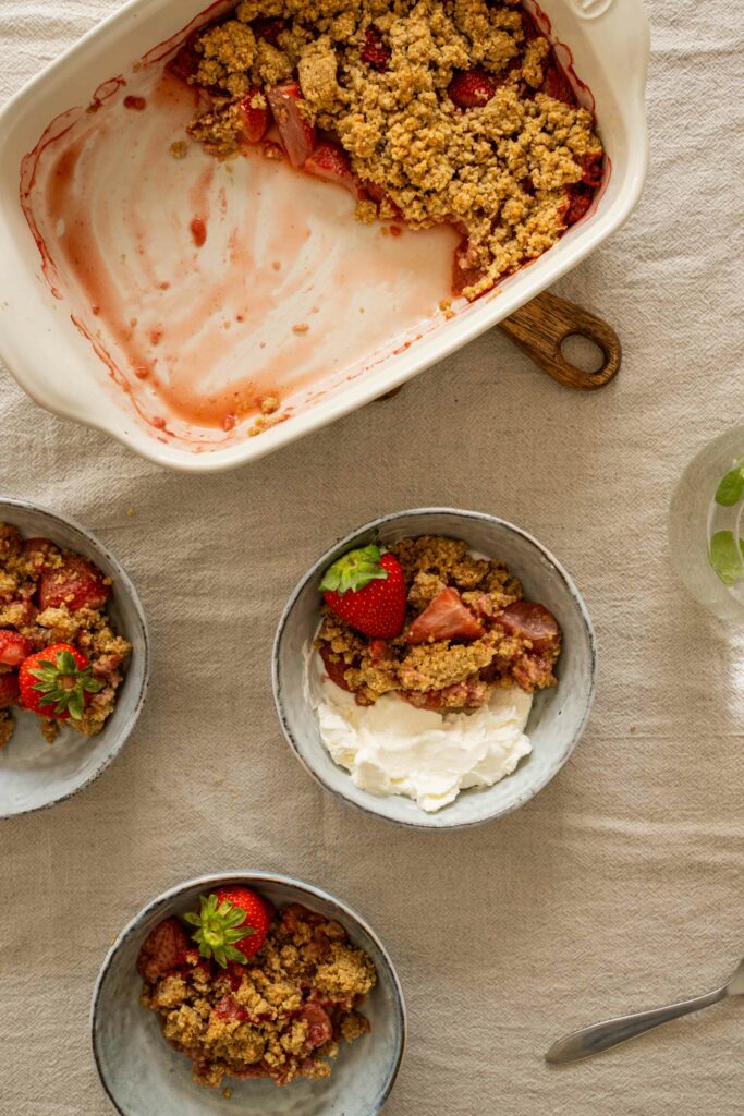 jahodový crumble