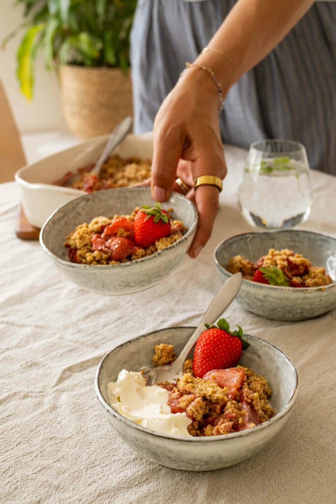 jahodový crumble